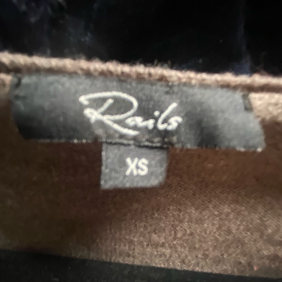 Rails 95% cotton, 5% cashmere latte colored v neck sweater dress. NO BELT. XS. - Picture 3 of 5